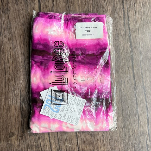 New LulaRoe TC2 Purple / Pink Tie Dye Leggings - Picture 2 of 3